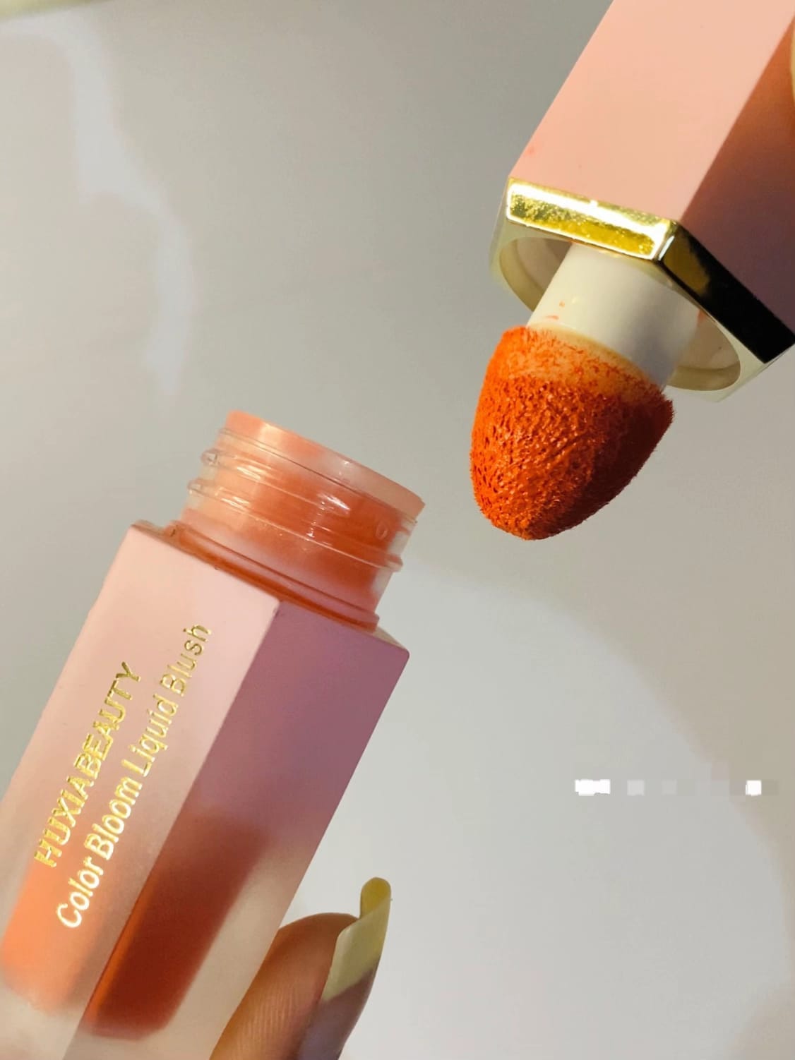 HUXIA BEAUTY   Color Bloom Liquid Blush 🌟   6 Different shades  Available 😎    ( pack of 6 ) — view 5