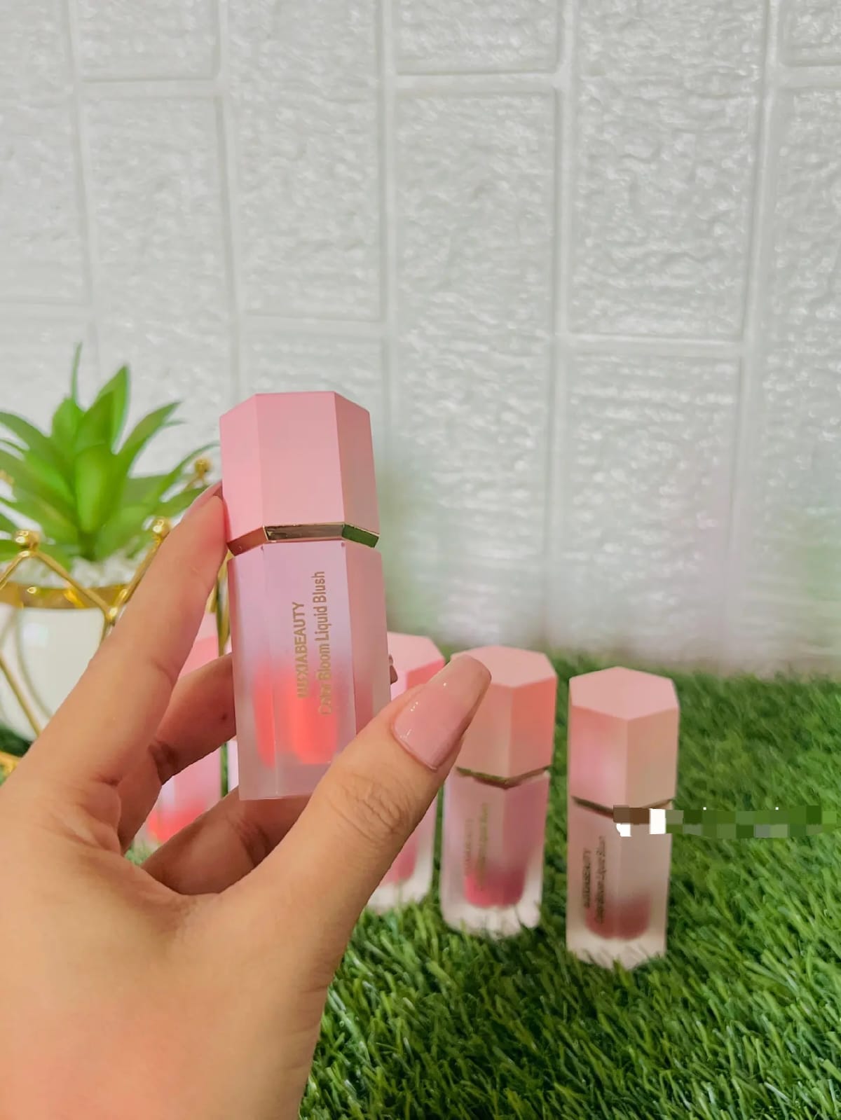 HUXIA BEAUTY   Color Bloom Liquid Blush 🌟   6 Different shades  Available 😎    ( pack of 6 ) — view 7