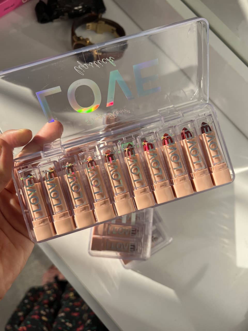 Dragon Ranee   L O V E ✨️  Lipstick 💄   Nude & sharp shades Mix  Rs:1200/=  ( pack of 10 ) Exp:2029 — view 1