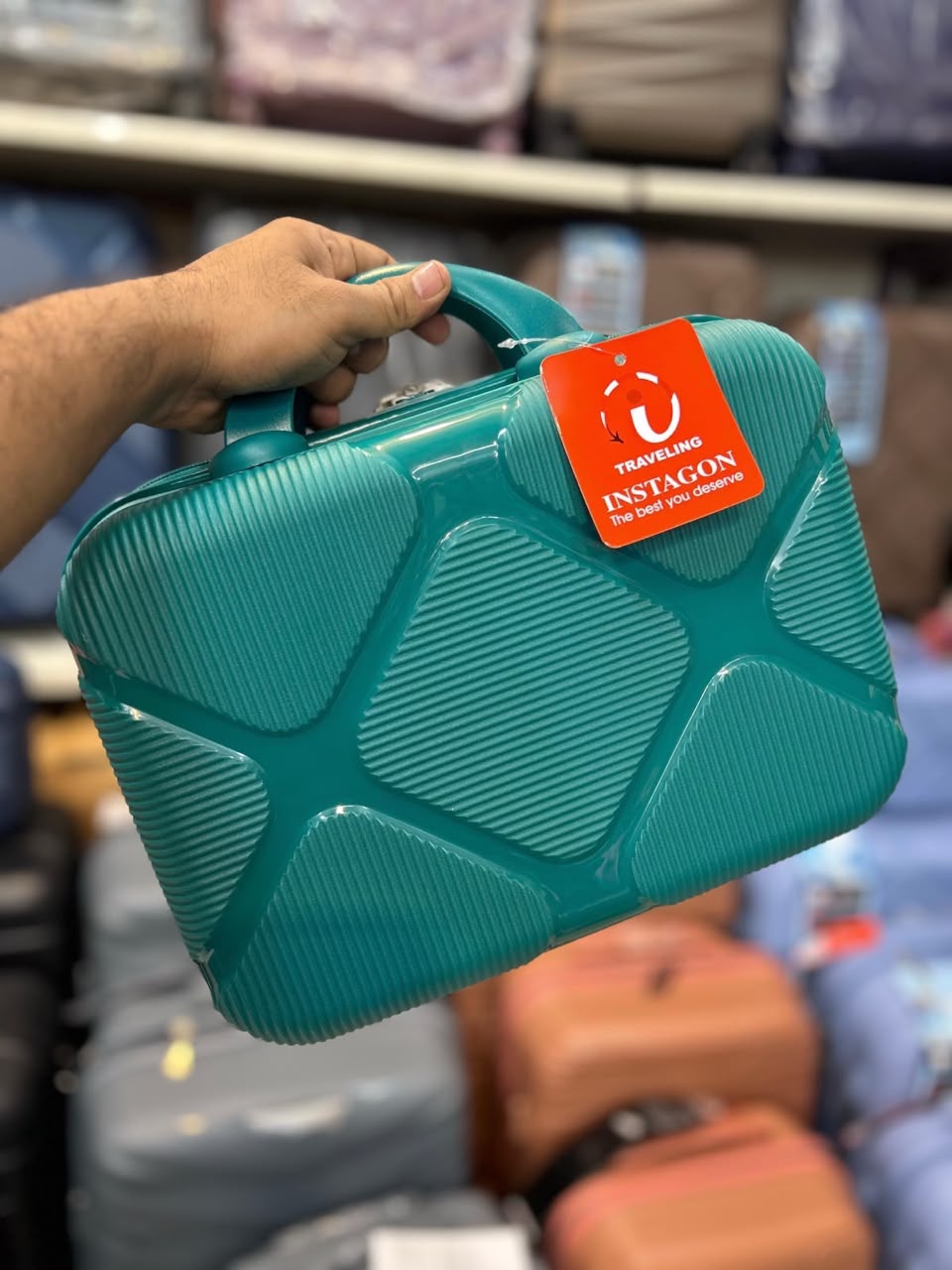 High Quality Hard Shell Beauty Box (Ricardo & Instagon) — view 7